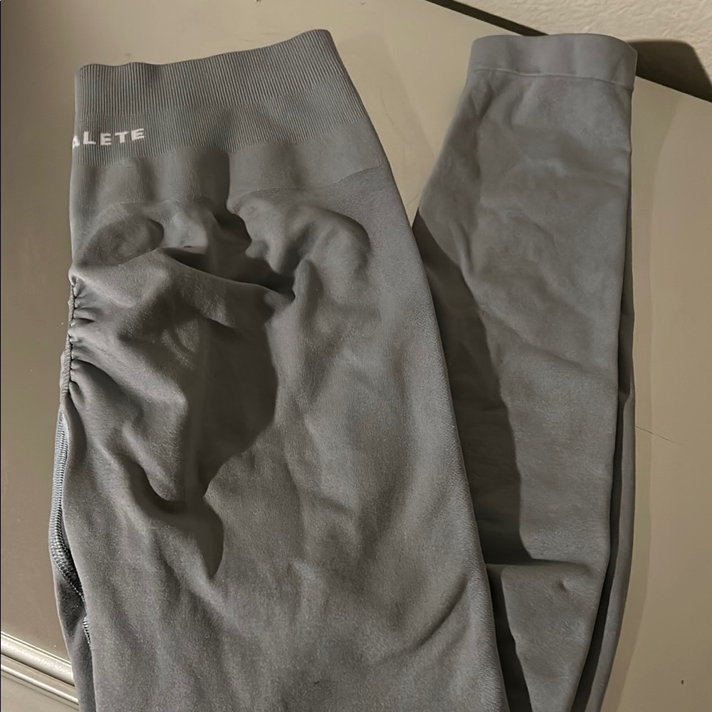 Alphalete Leggings